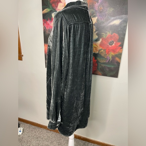 CP shades Gray Velour Soft Button front Longline Blouse Sz Small Made in USA - Picture 5 of 9